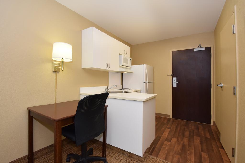 Mainstay Suites Chicago Hillside Εξωτερικό φωτογραφία